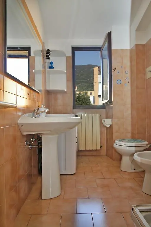 Two Steps From Garda Lake 살로 아파트