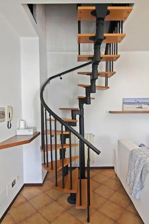아파트 Two Steps From Garda Lake 살로